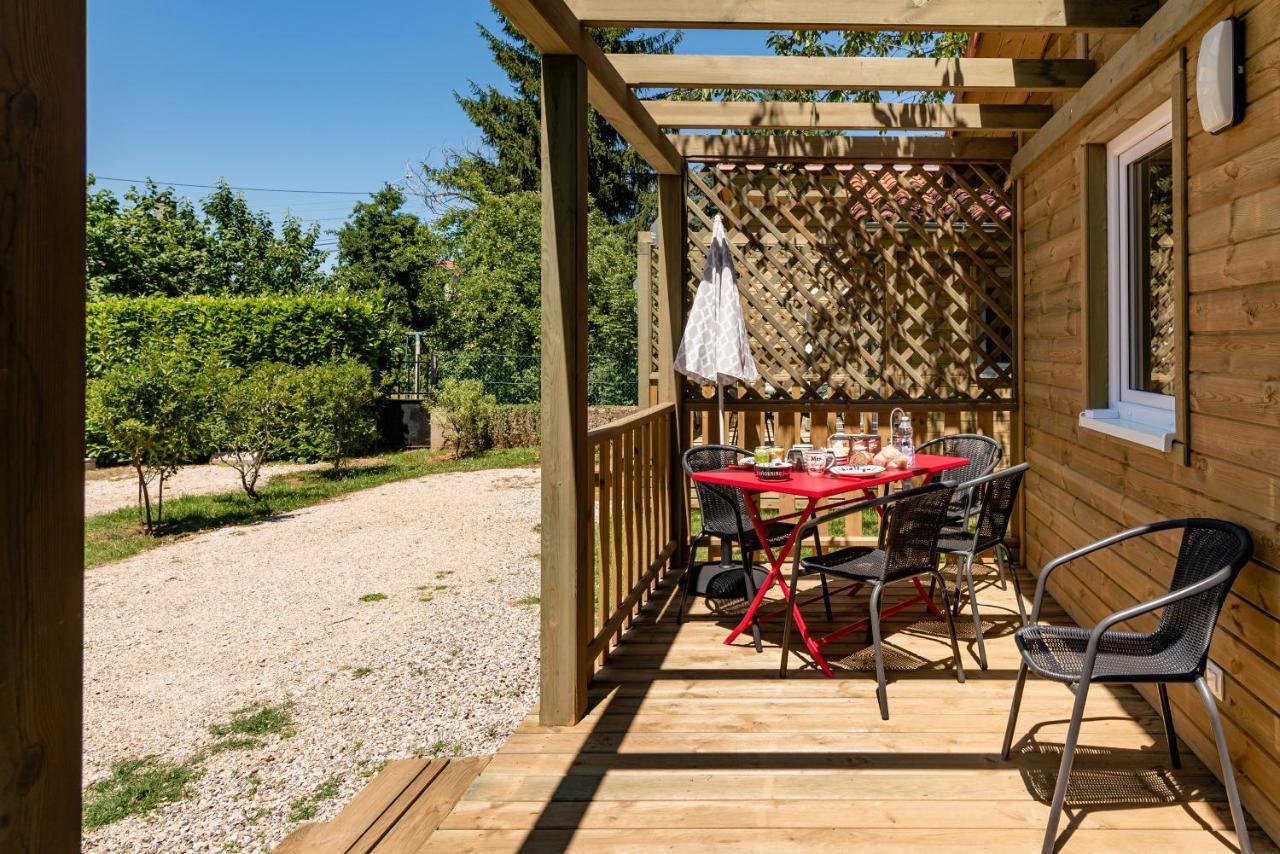 Casa de hóspedes Les Minis Homes Du Bugey - Eco-lodge City, Un Refuge En Hyper Centre *